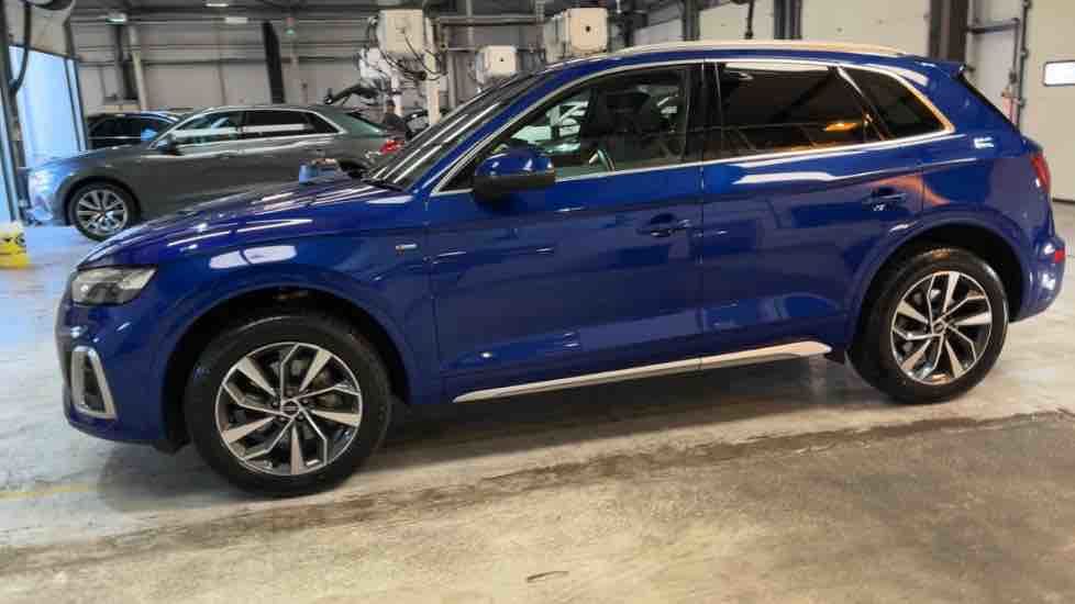 More views of Audi Q5