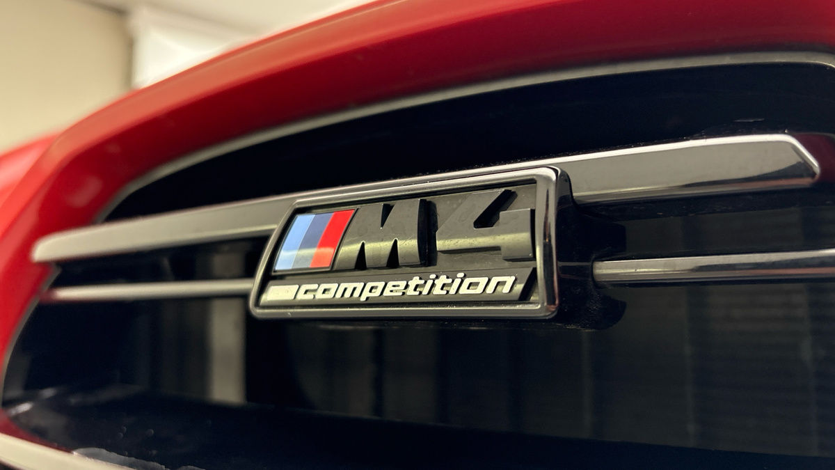 BMW M4 Image 28