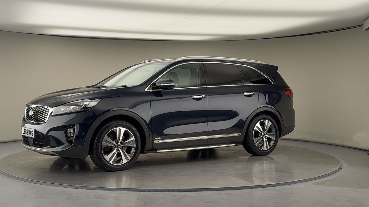 More views of Kia Sorento