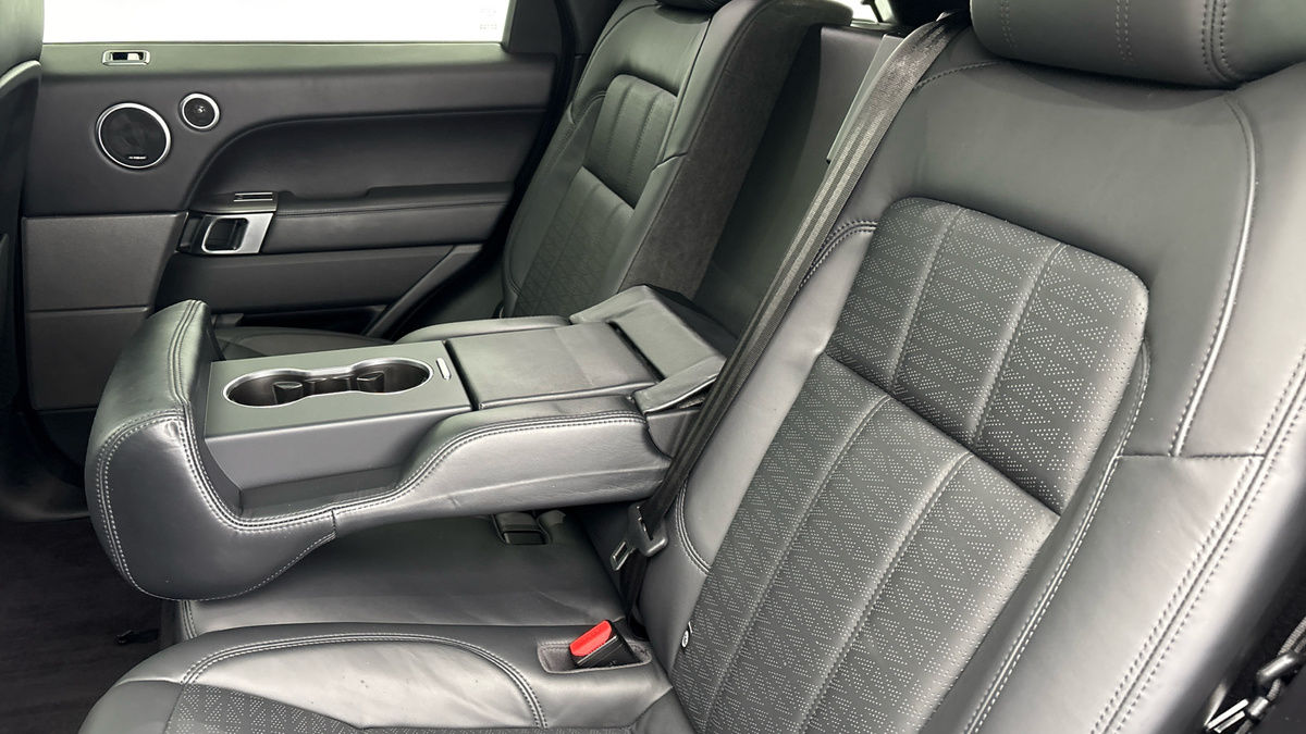Land Rover Range Rover Sport Image 9