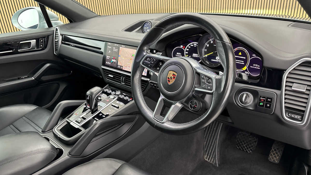 Porsche Cayenne Image 5