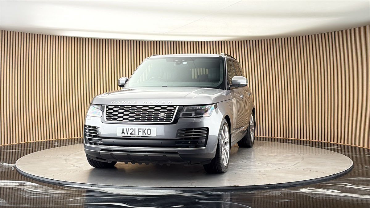 More views of Land Rover Range Rover