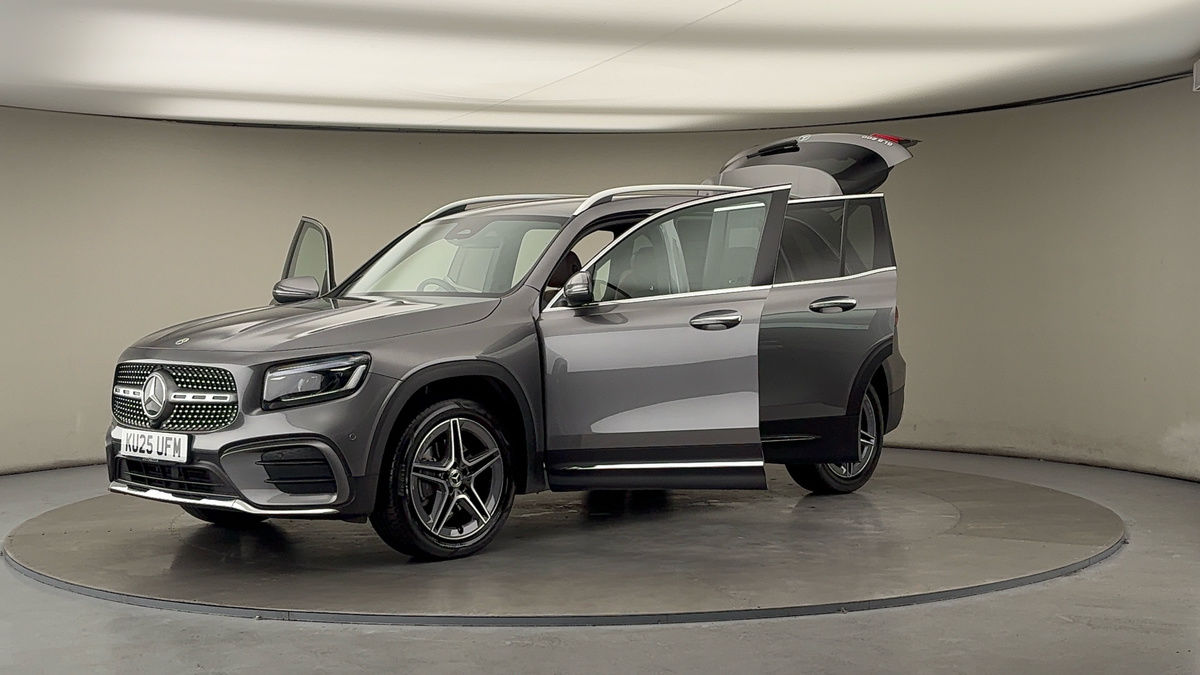 Mercedes-Benz GLB Image 22