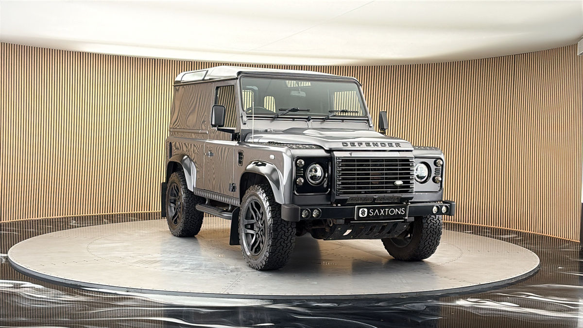 More views of Land Rover Defender 90