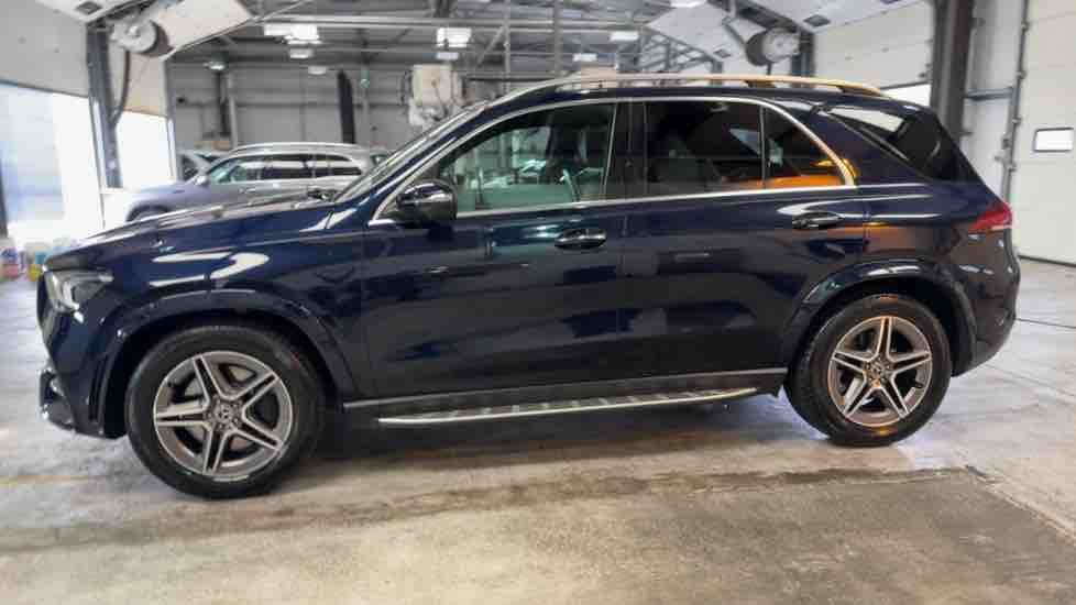 More views of Mercedes-Benz GLE