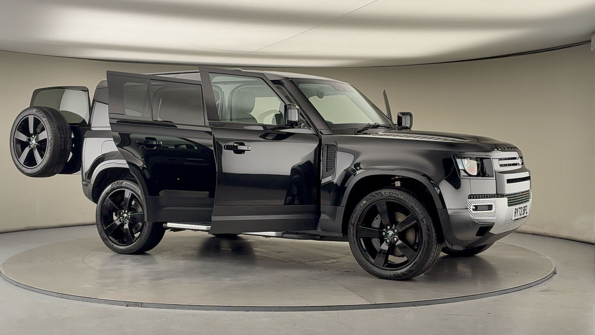 More views of Land Rover Defender 110