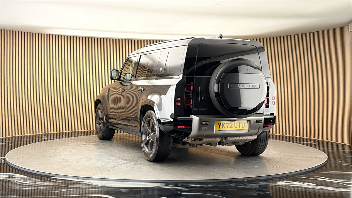 More views of Land Rover Defender 110