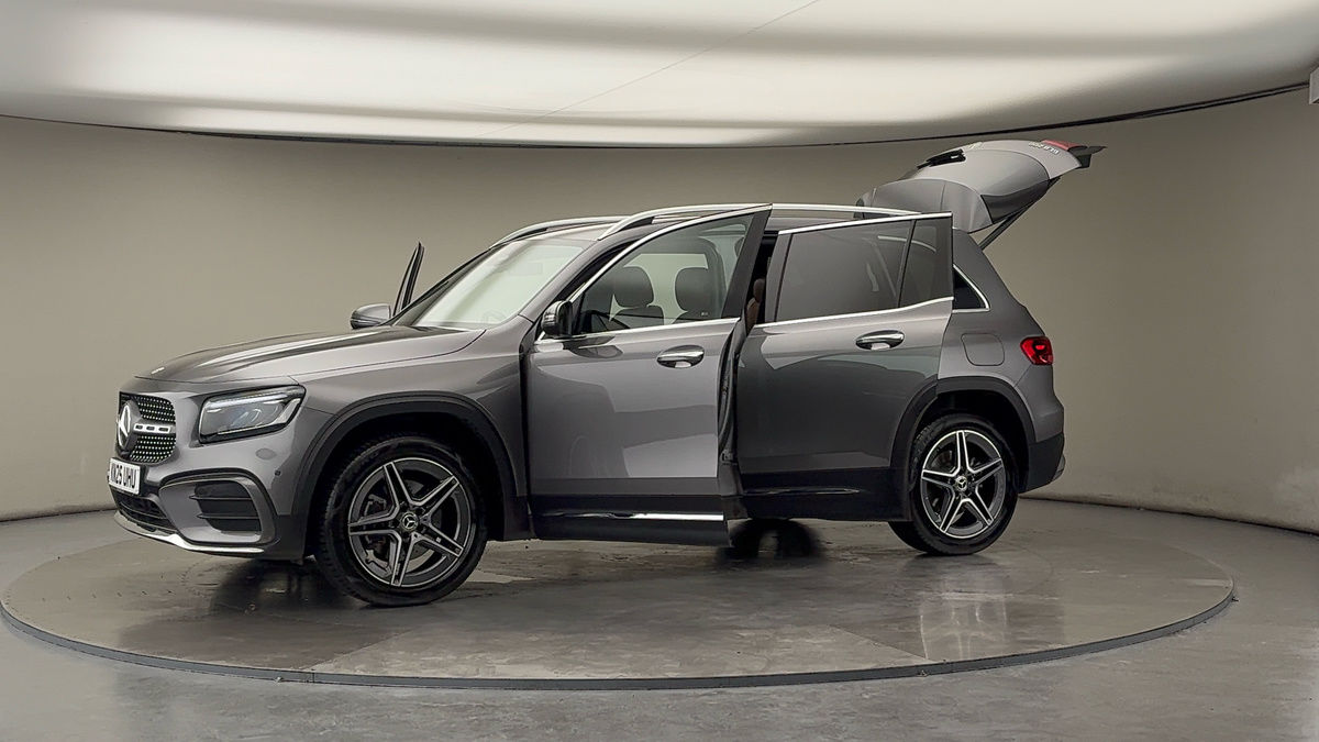 More views of Mercedes-Benz GLB