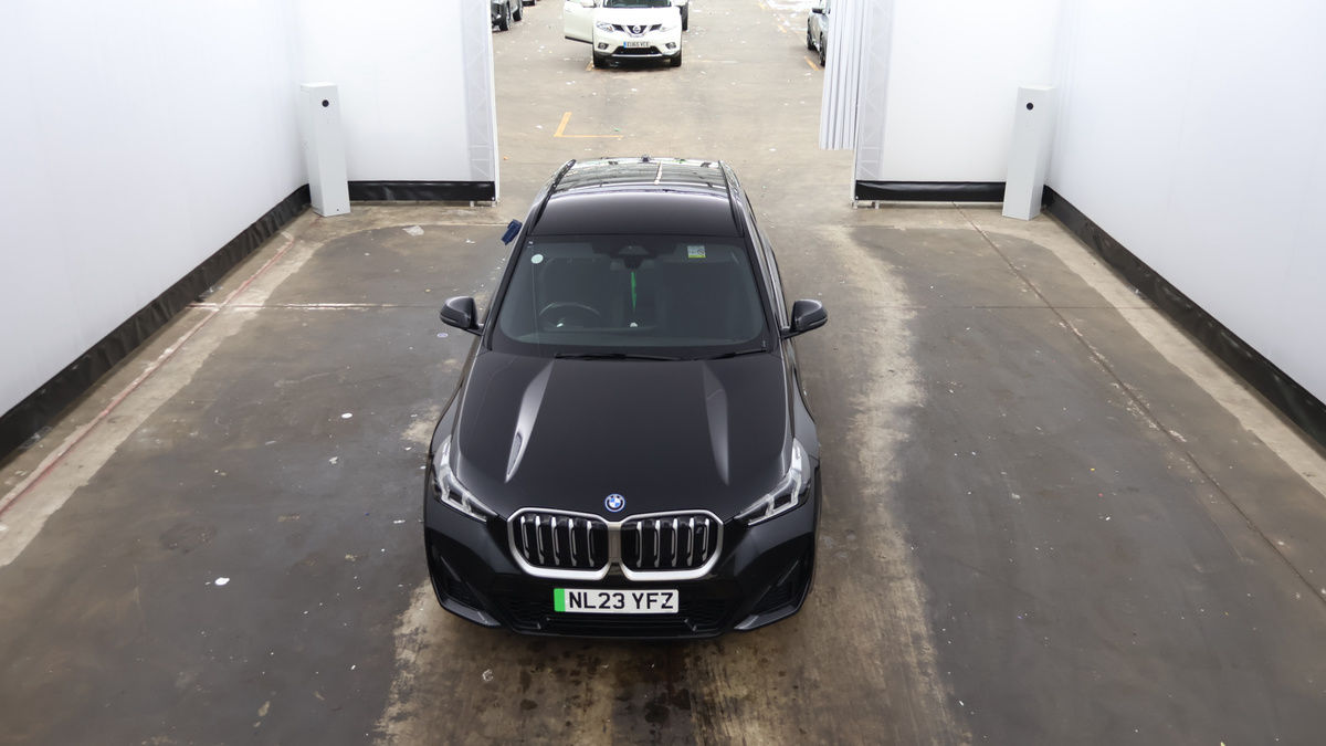 BMW iX1 Image 7