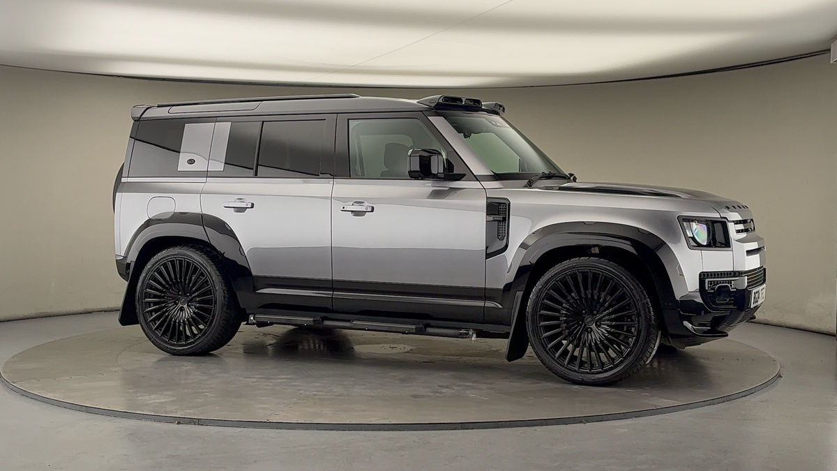 More views of Land Rover Defender 110