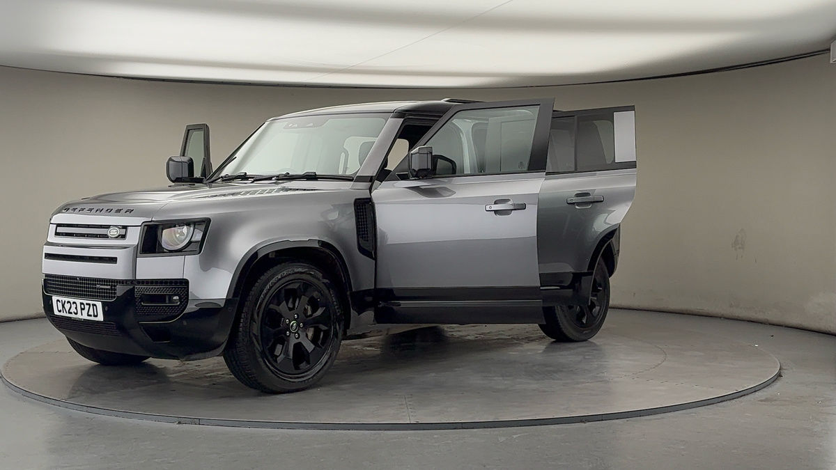 More views of Land Rover Defender 110