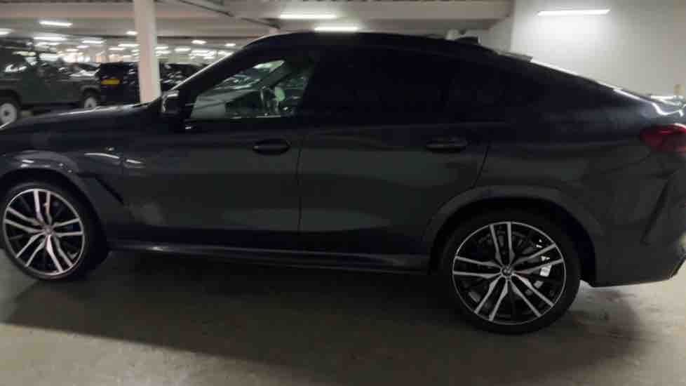 More views of BMW X6
