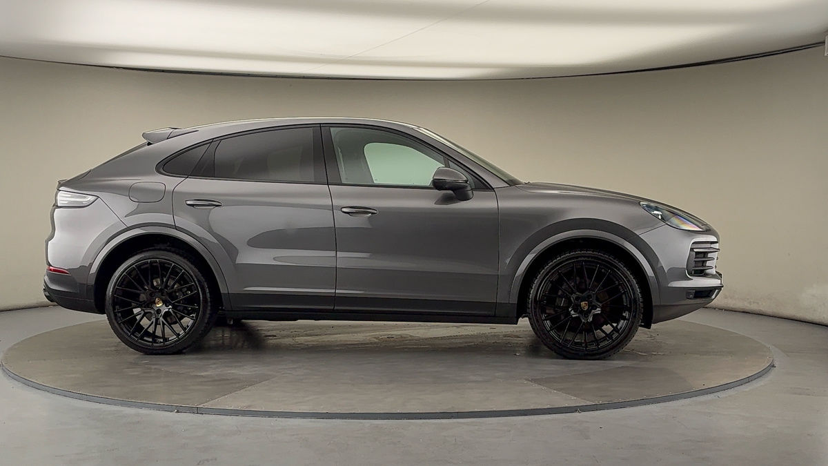More views of Porsche Cayenne