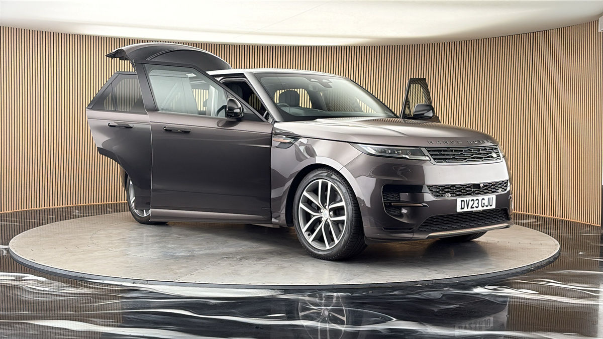 More views of Land Rover Range Rover Sport