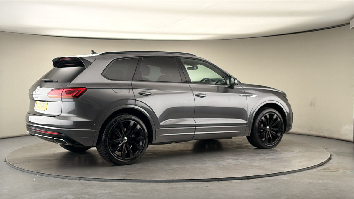 More views of Volkswagen Touareg