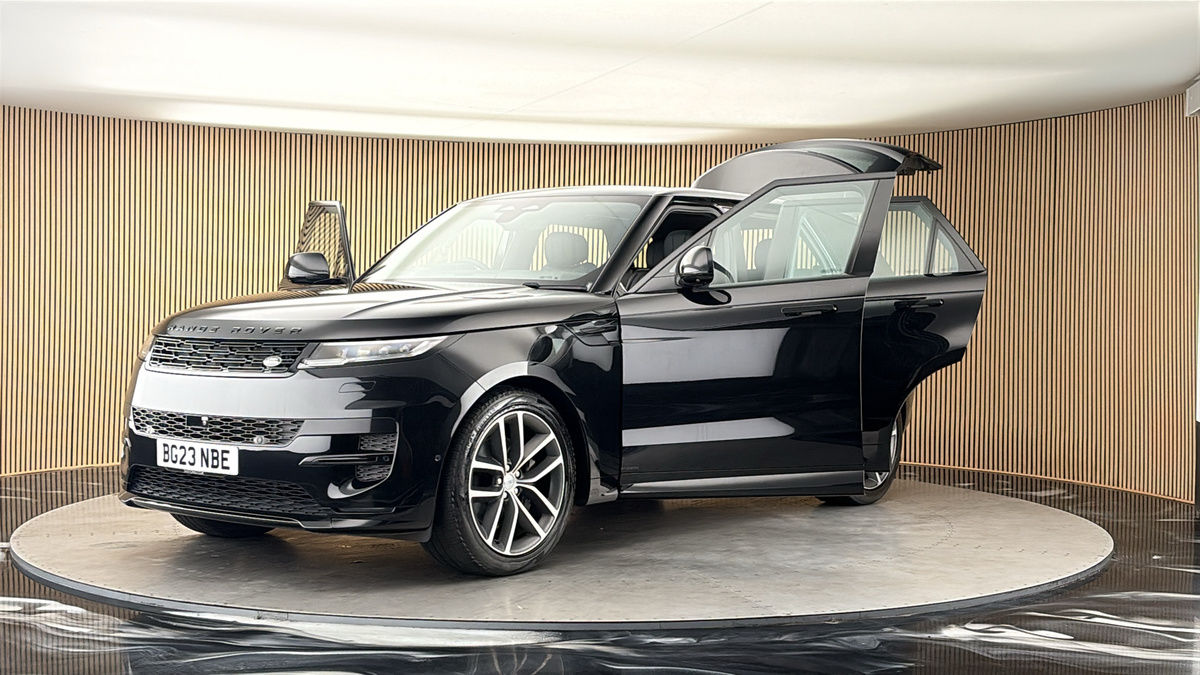 More views of Land Rover Range Rover Sport
