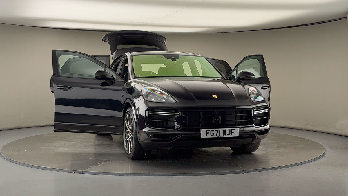 More views of Porsche Cayenne