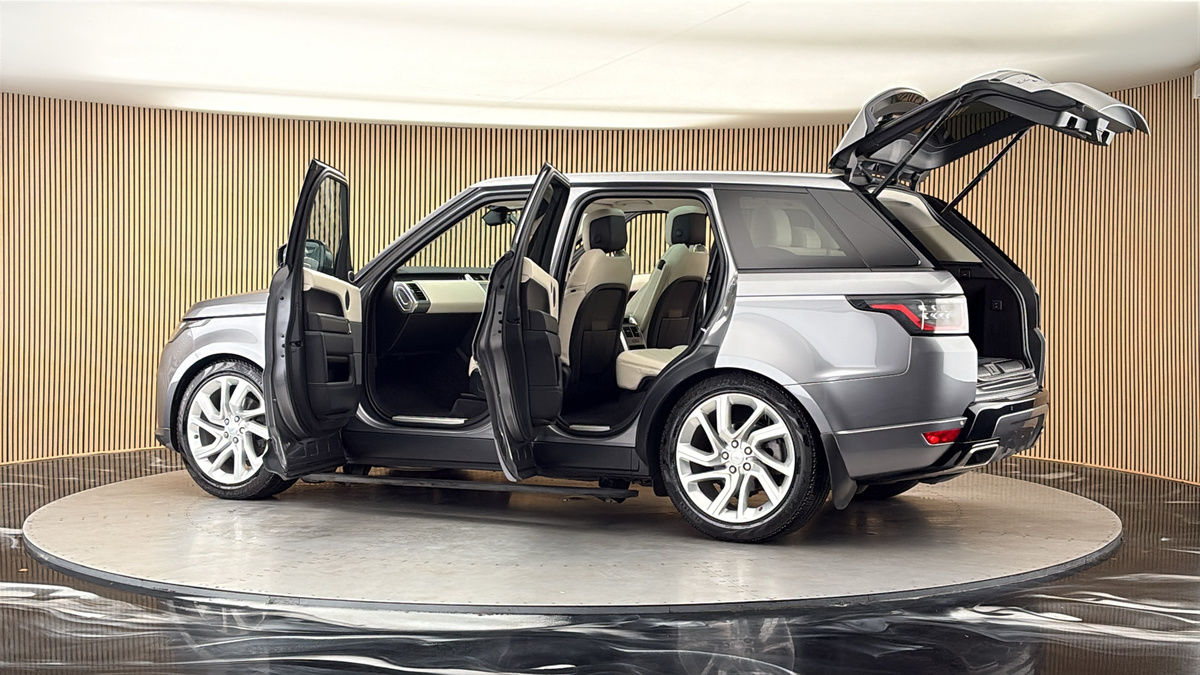 More views of Land Rover Range Rover Sport
