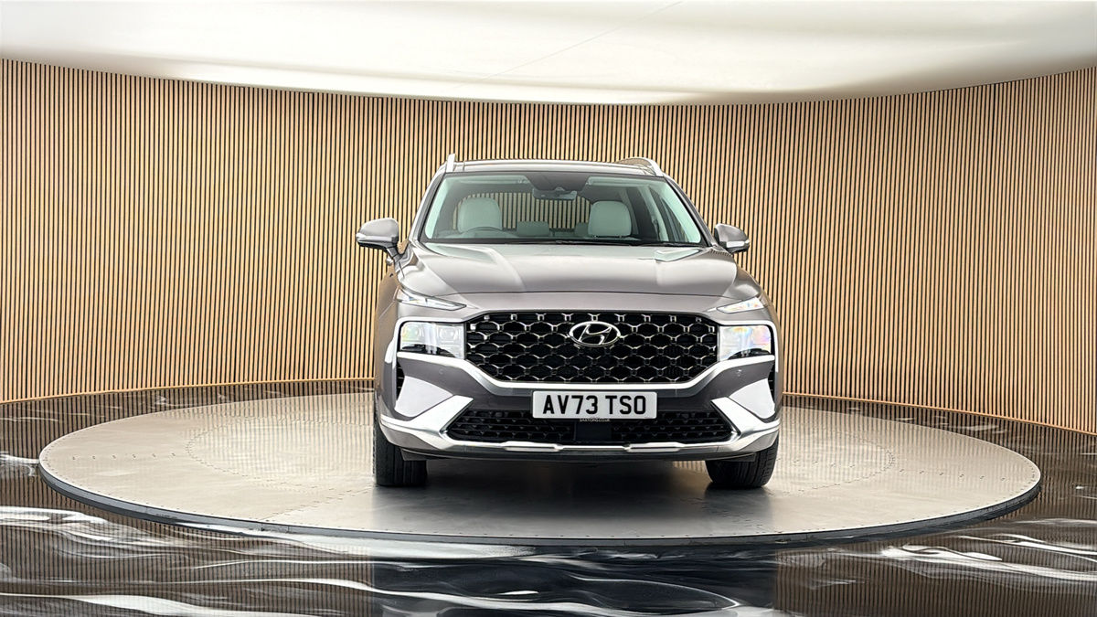 More views of Hyundai Santa Fe