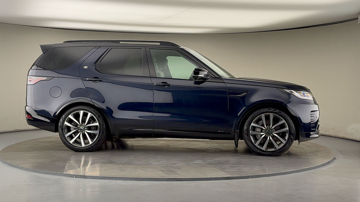 More views of Land Rover Discovery
