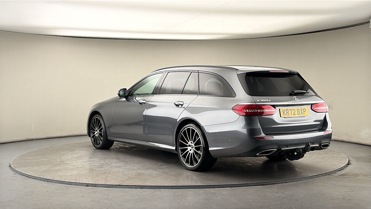 Mercedes-Benz E Class Image 2