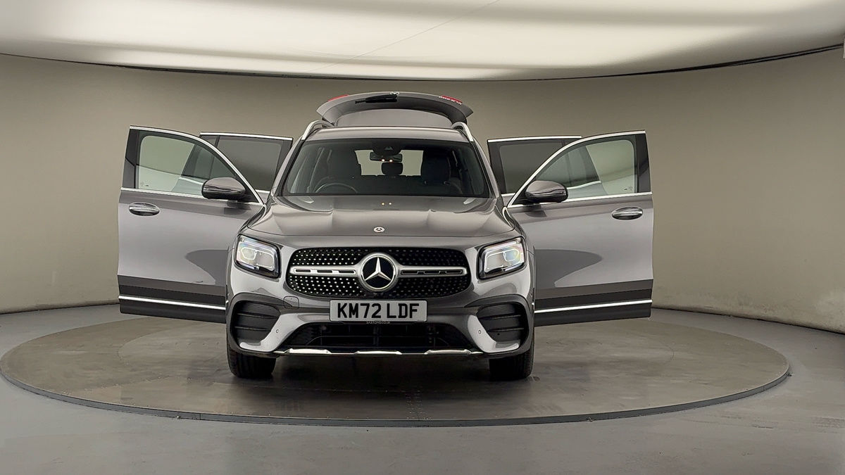 More views of Mercedes-Benz GLB