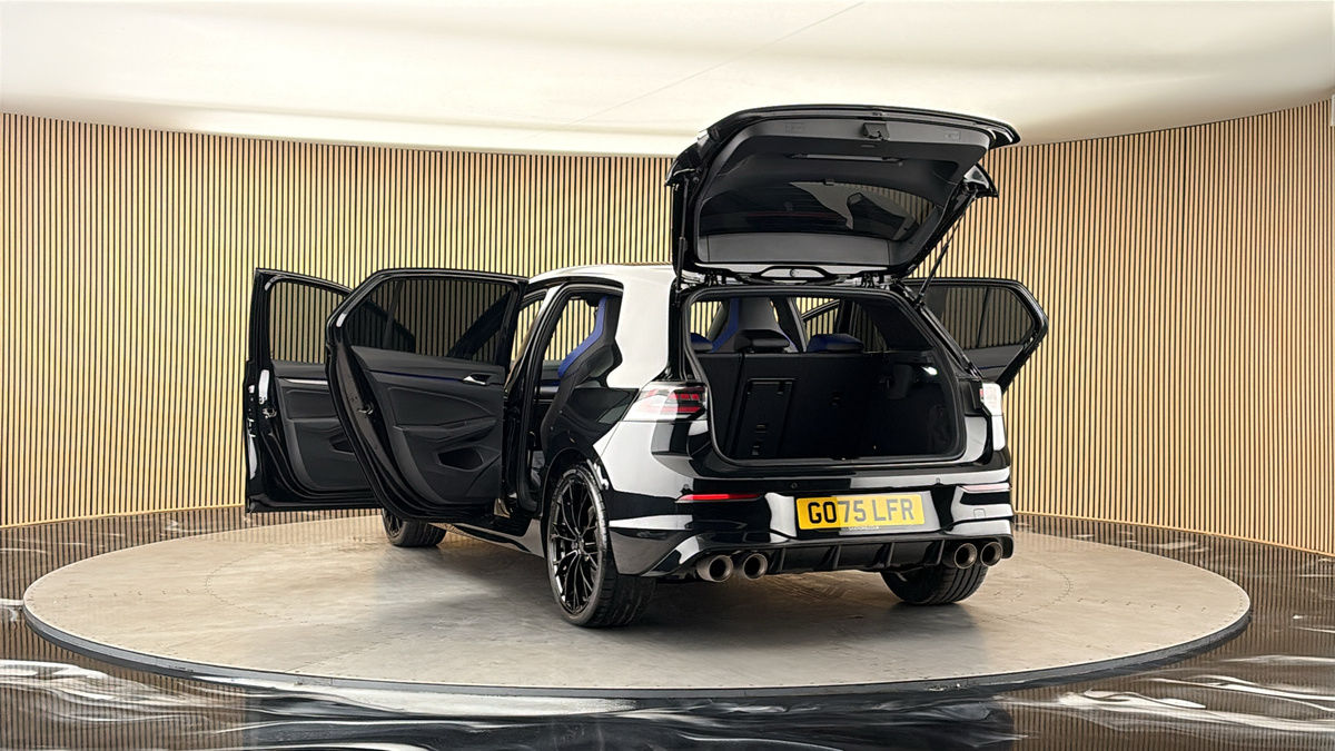 More views of Volkswagen Golf