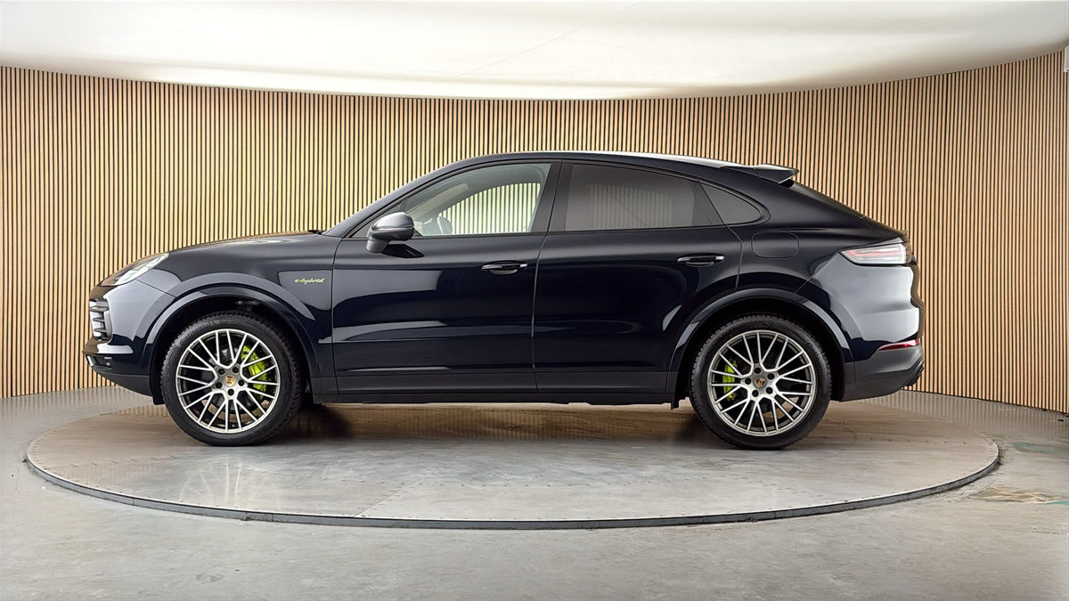 Porsche Cayenne Image 15