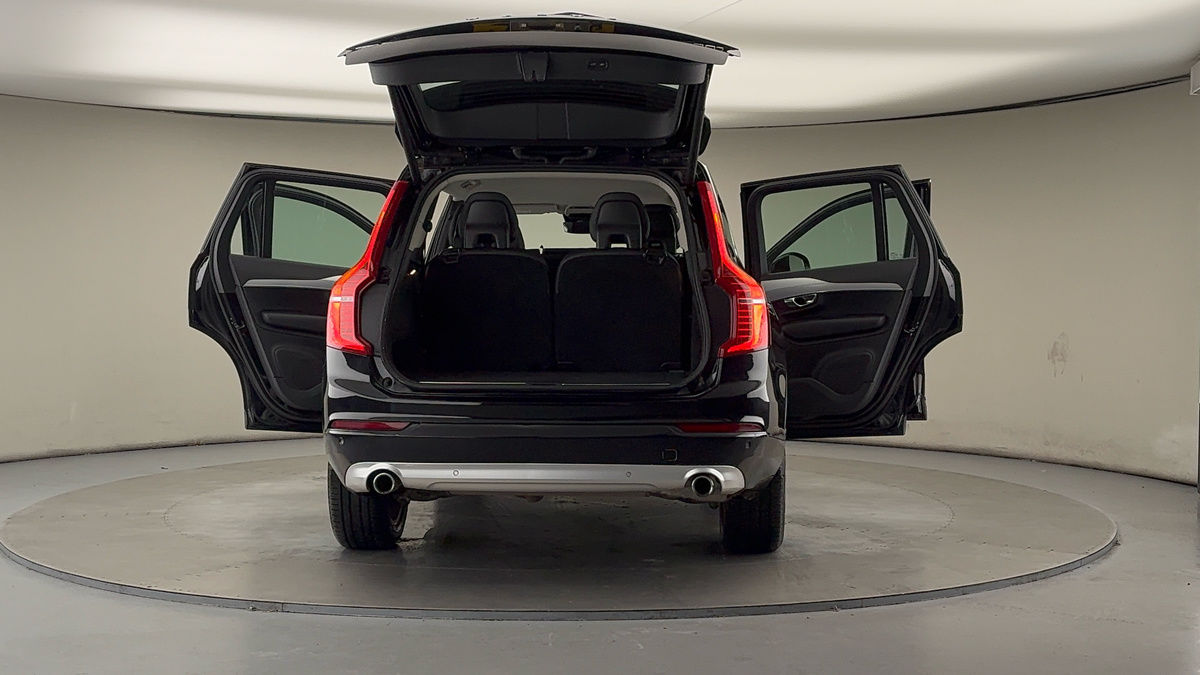 More views of Volvo XC90