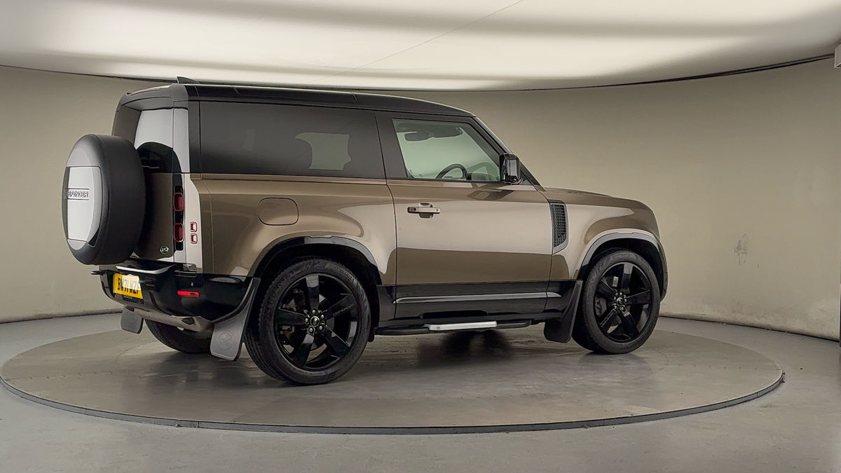 More views of Land Rover Defender 90