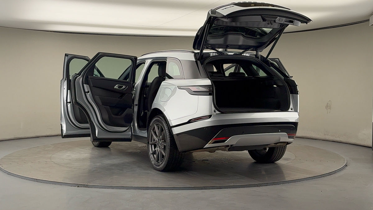 Land Rover Range Rover Velar Image 23