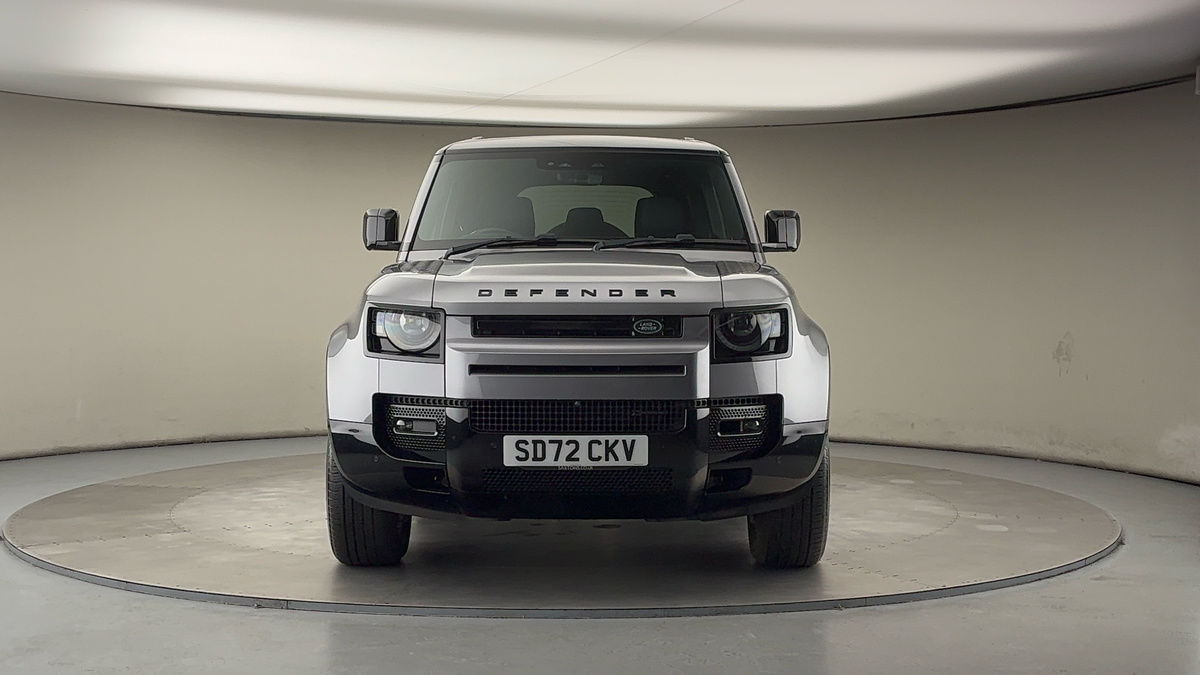 Land Rover Defender 110 Image 3