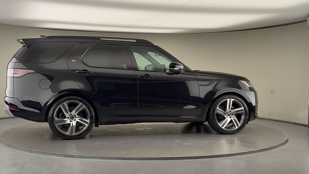 More views of Land Rover Discovery