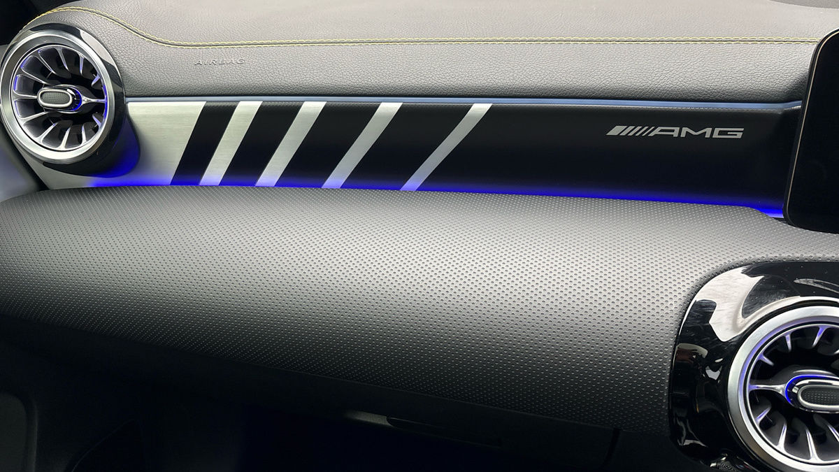 Mercedes-Benz A Class Image 25