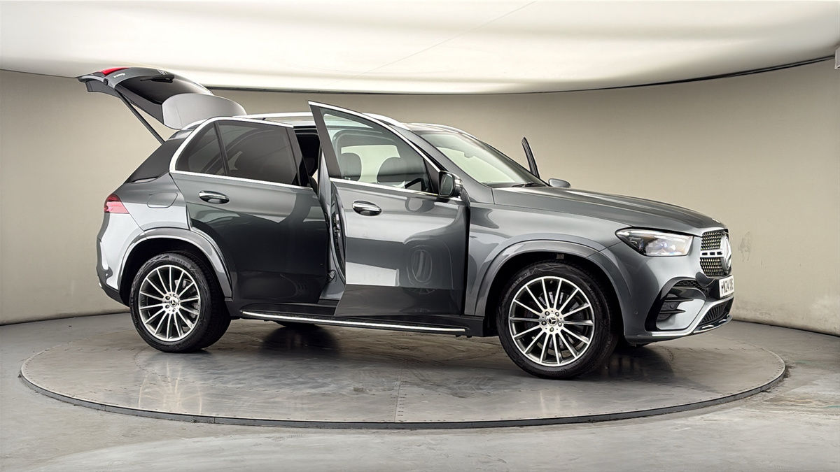 More views of Mercedes-Benz GLE