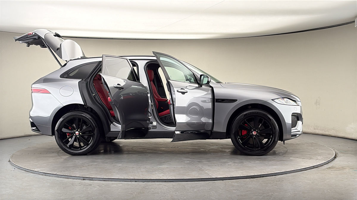 More views of Jaguar F-PACE