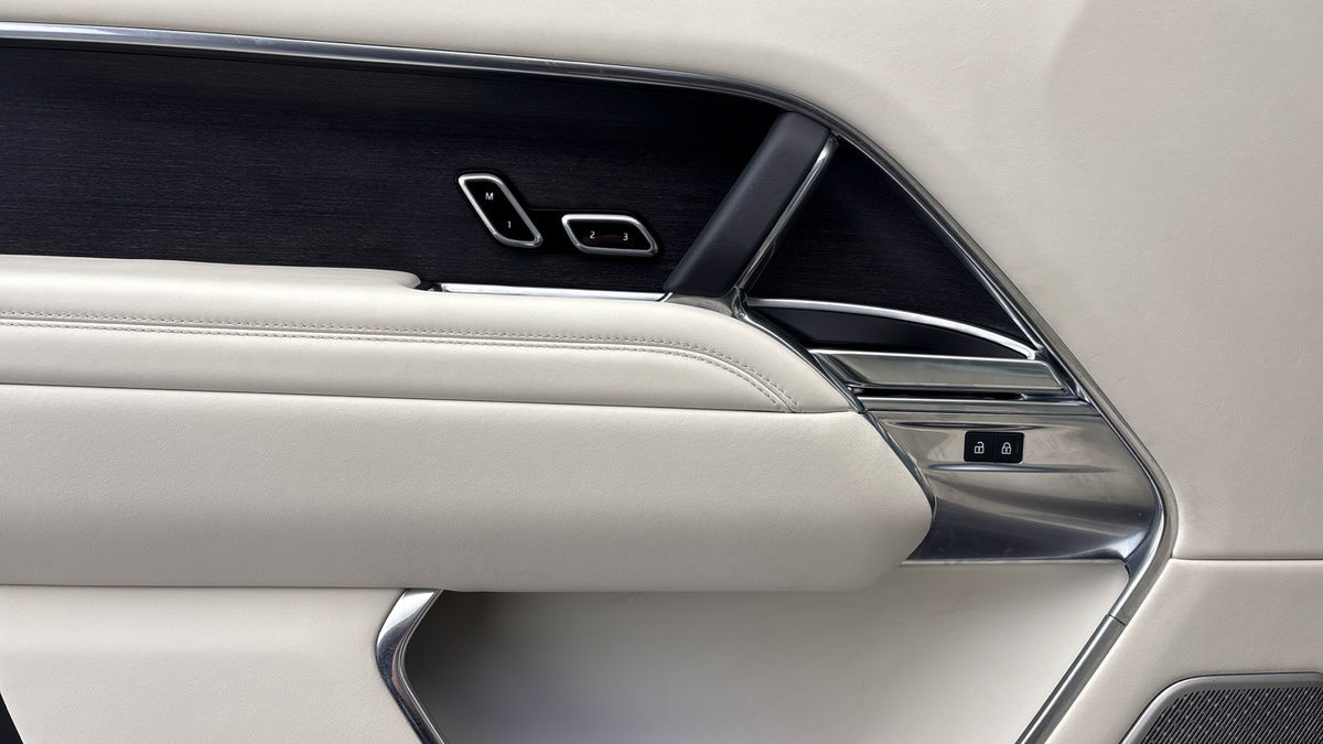 Land Rover Range Rover Image 38