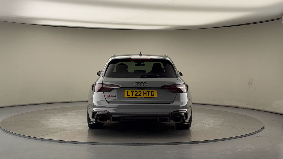 Audi RS4 Avant Image 4