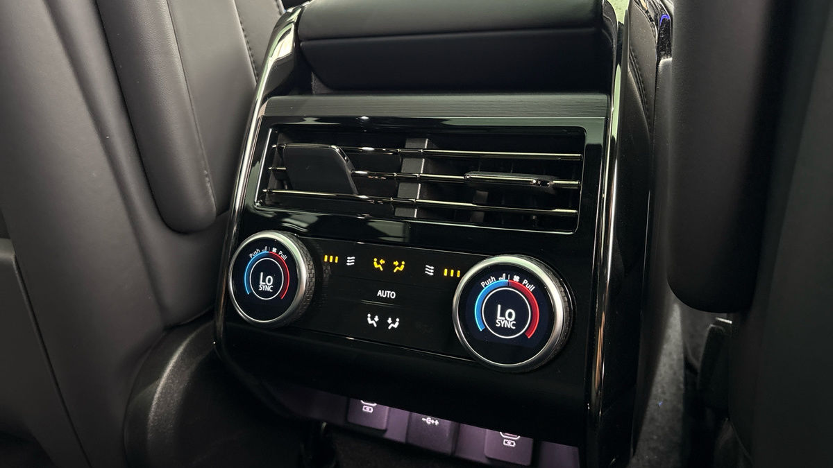 Land Rover Range Rover Sport Image 27