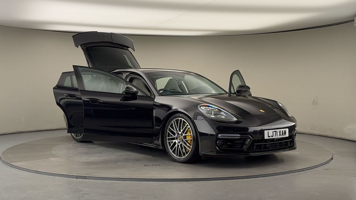 More views of Porsche Panamera