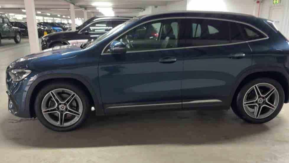 More views of Mercedes-Benz GLA