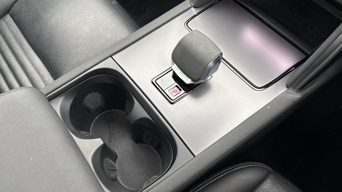 Land Rover Discovery Sport Image 18