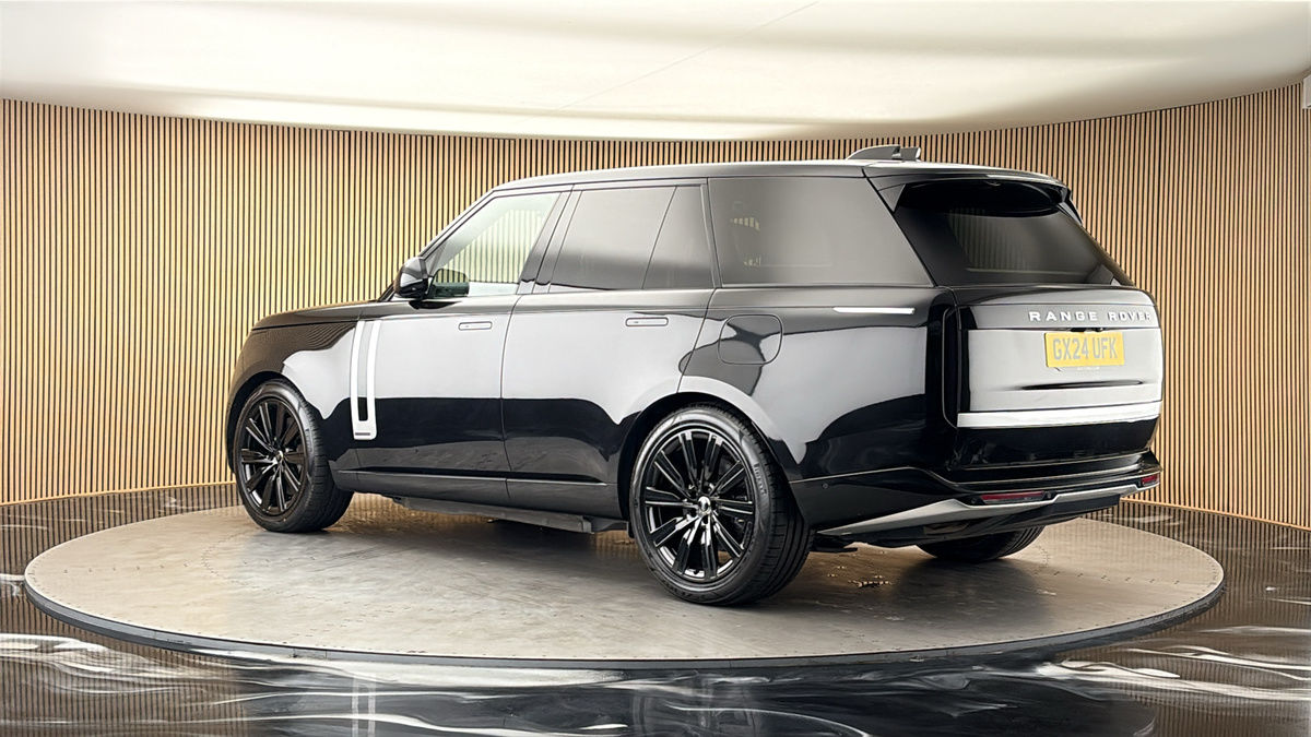 More views of Land Rover Range Rover