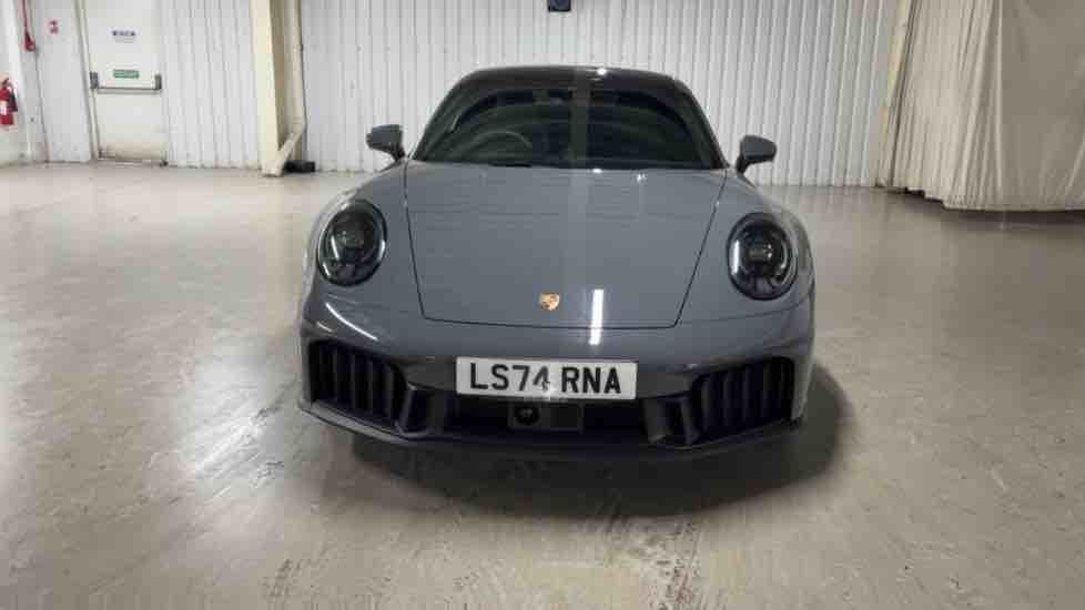 More views of Porsche 911