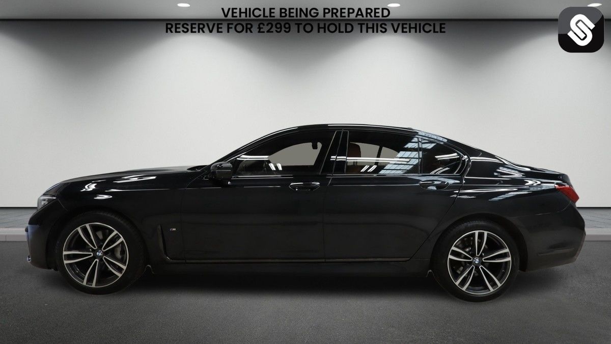 BMW 7 Series Image 6