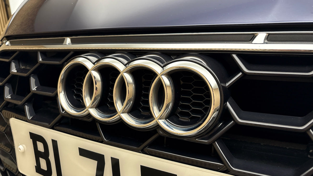 Audi A5 Image 24