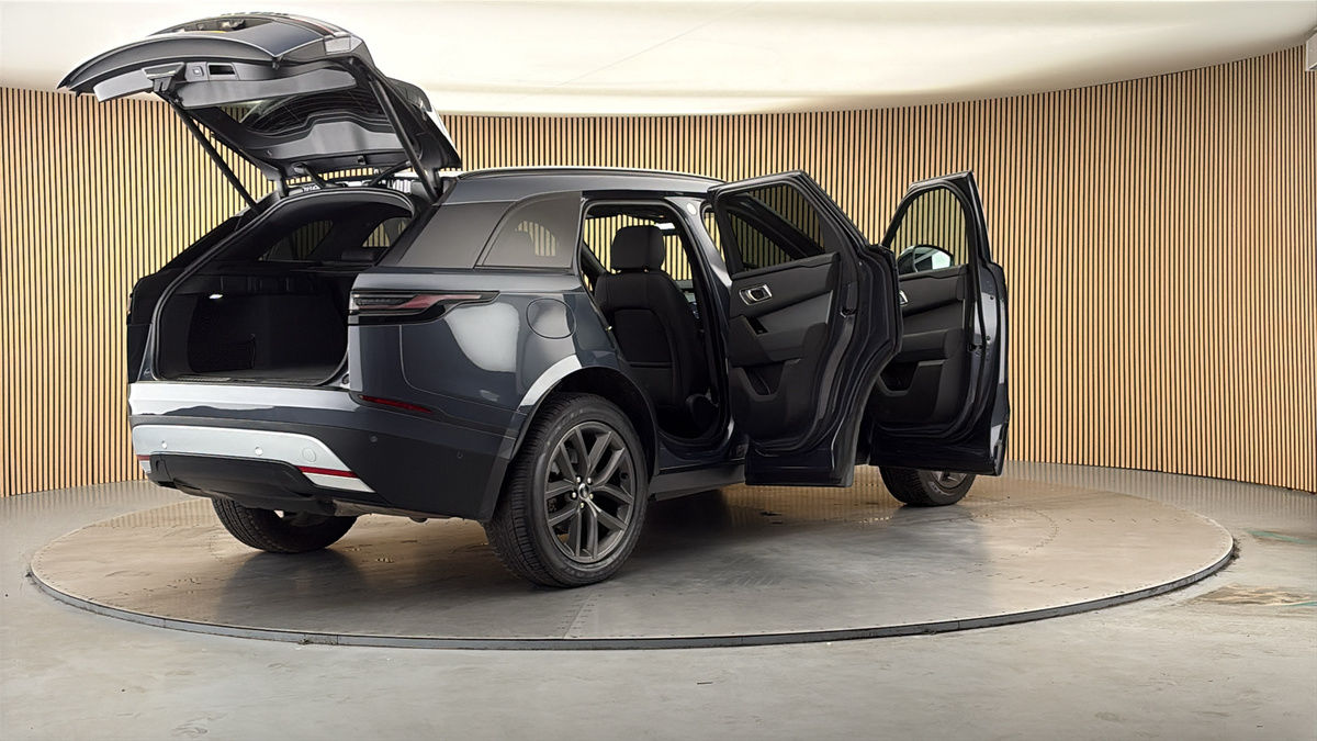 More views of Land Rover Range Rover Velar