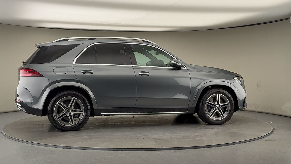 More views of Mercedes-Benz GLE