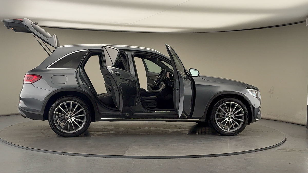 More views of Mercedes-Benz GLC