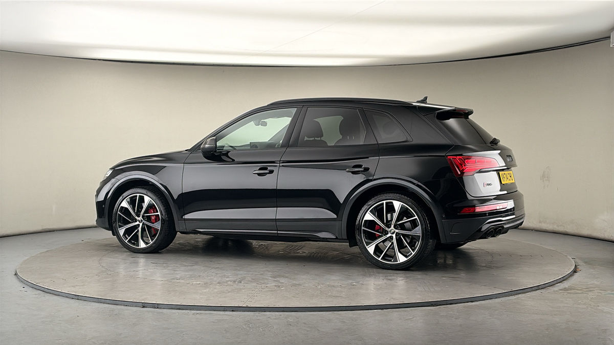More views of Audi SQ5